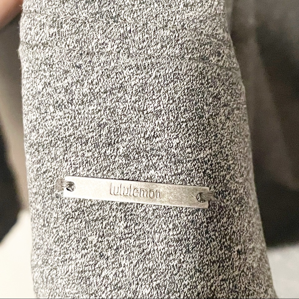 Lululemon Womens Size 6 Grey Coast Snap Button Wrap Jacket Cardigan - Picture 6 of 7